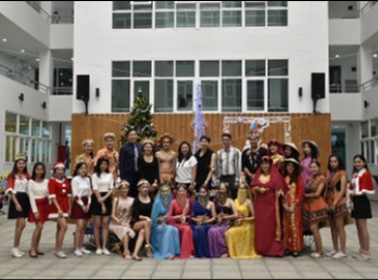 วิทยาลัยนานาชาติ
สาขาธุรกิจการบินจัดบูธกิจกรรม  SSRUIC :
Cultural Walk Rally 2017