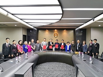 The signing ceremony of the memorandum
of cooperation between Suan Sunandha
Rajabhat University and the World of
Aviation Management (Thailand) Company
Limited